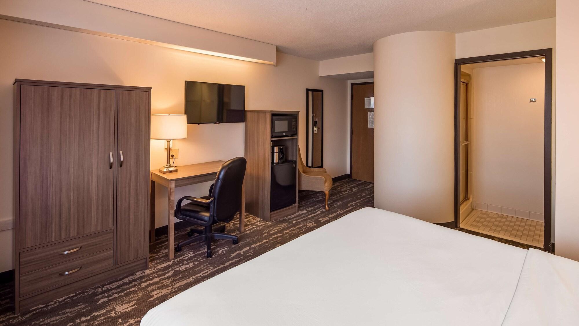 Charlevoix Inn & Suites Surestay Collection By Best Western المظهر الخارجي الصورة