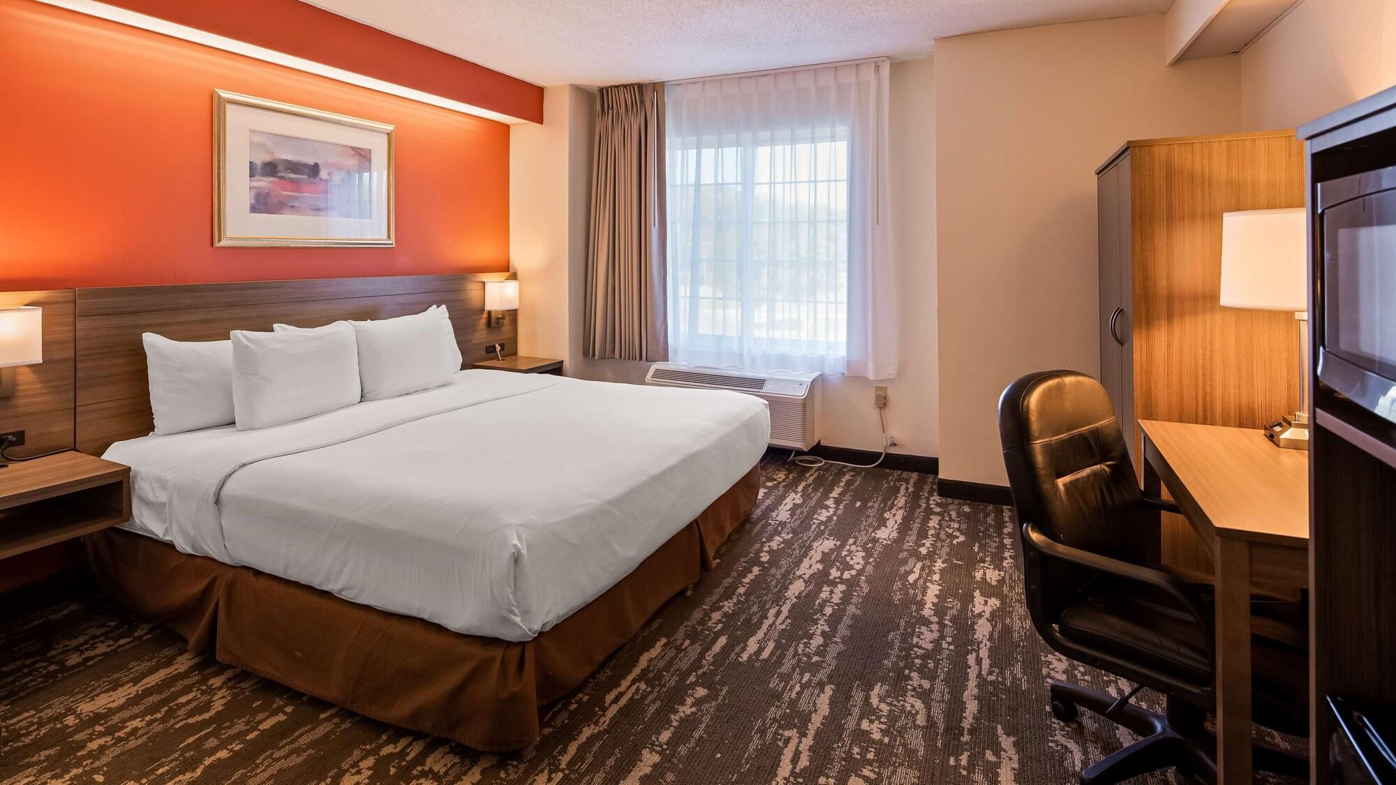 Charlevoix Inn & Suites Surestay Collection By Best Western المظهر الخارجي الصورة