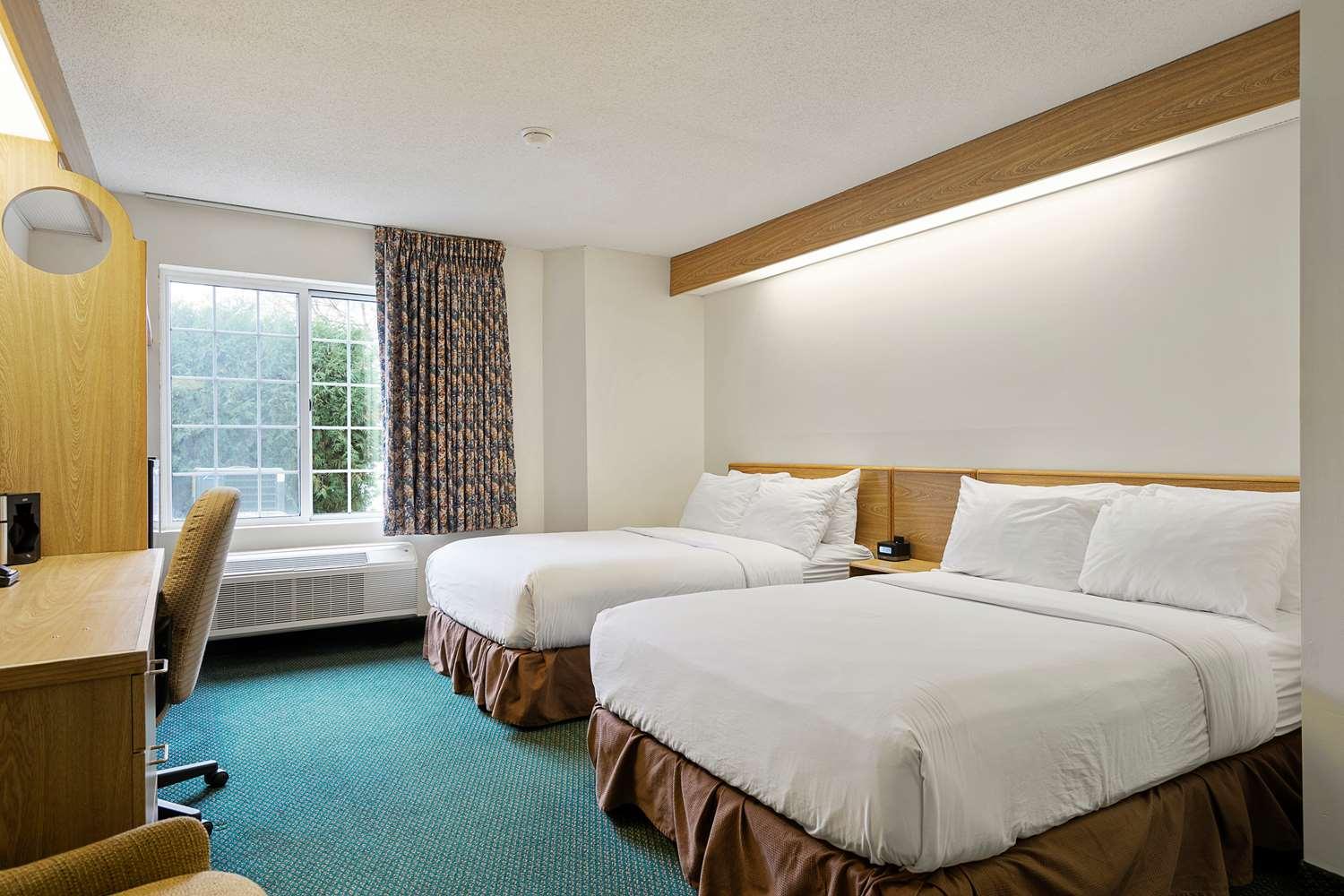 Charlevoix Inn & Suites Surestay Collection By Best Western المظهر الخارجي الصورة