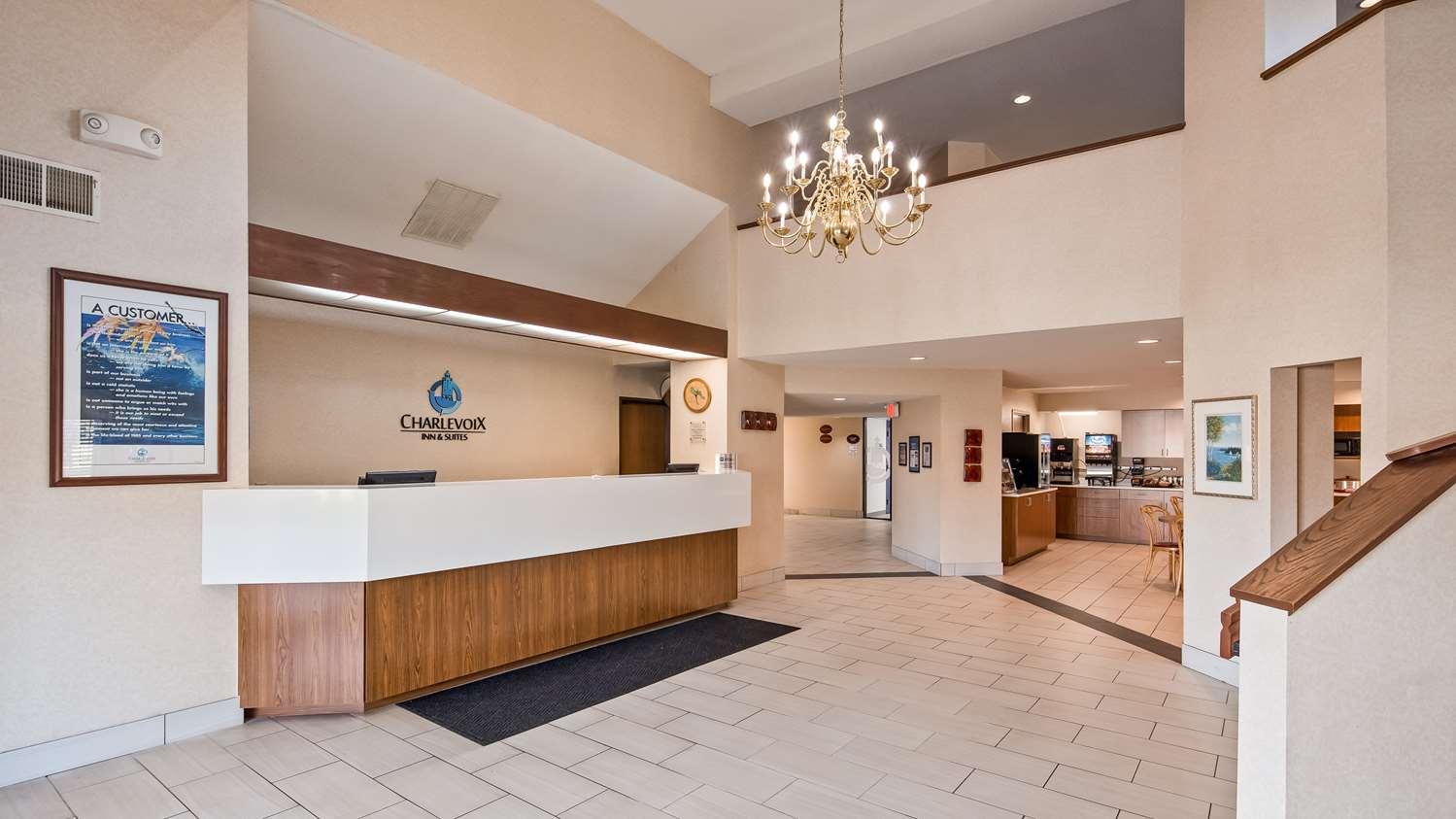 Charlevoix Inn & Suites Surestay Collection By Best Western المظهر الخارجي الصورة