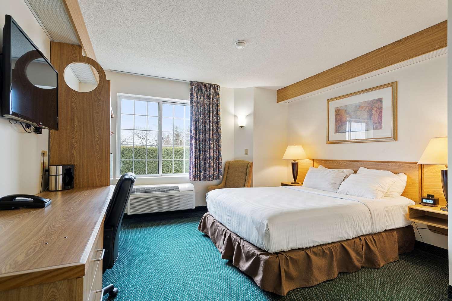 Charlevoix Inn & Suites Surestay Collection By Best Western المظهر الخارجي الصورة